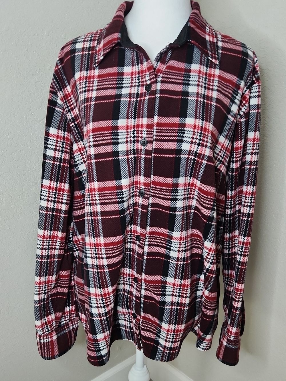 Riders By Lee Women's Soft Red and Black Plaid Button-Up Shirt Flannel